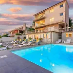 Einzigartiges Nur 500 Meter Zum Sandstrand Mit Pool, Heimkino, Billard Und Tennisstunden *