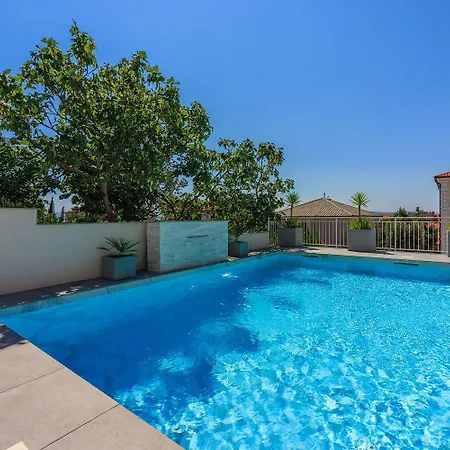 Einzigartiges Nur 500 Meter Zum Sandstrand Mit Pool, Heimkino, Billard Und Tennisstunden Apartment