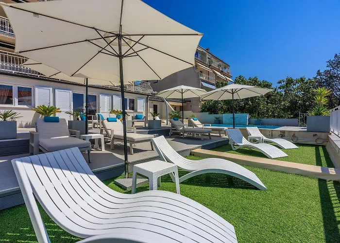 Einzigartiges Nur 500 Meter Zum Sandstrand Mit Pool, Heimkino, Billard Und Tennisstunden Apartment