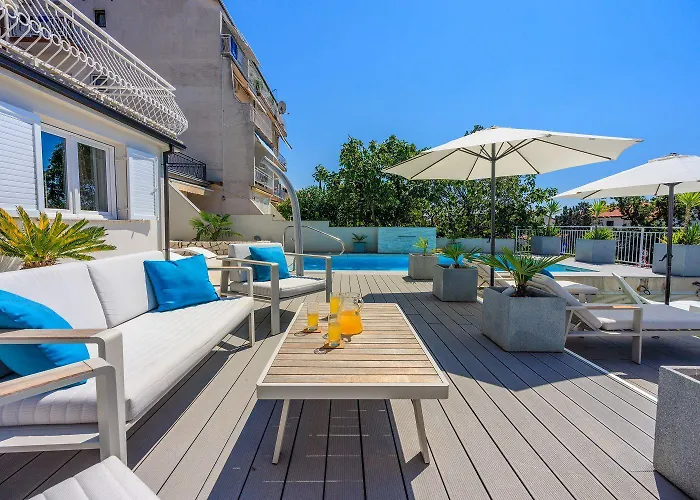 Einzigartiges Nur 500 Meter Zum Sandstrand Mit Pool, Heimkino, Billard Und Tennisstunden Apartment