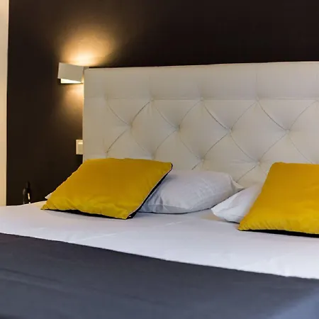 Apartment Einzigartiges Nur 500 Meter Zum Sandstrand Mit Pool, Heimkino, Billard Und Tennisstunden Crikvenica