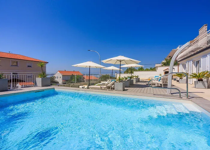 Einzigartiges Nur 500 Meter Zum Sandstrand Mit Pool, Heimkino, Billard Und Tennisstunden Apartamento