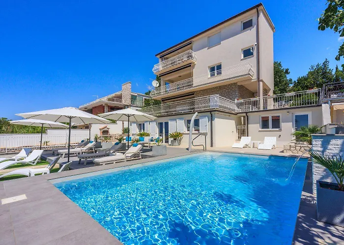 Einzigartiges Nur 500 Meter Zum Sandstrand Mit Pool, Heimkino, Billard Und Tennisstunden *